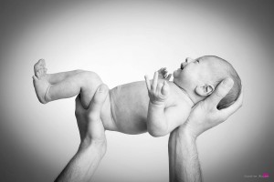 photographe-studio-portrait-maternite-emotion-bebe6